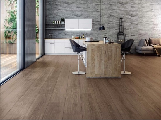 SAKURA NOGAL INOUT 23x120 (8 m2)